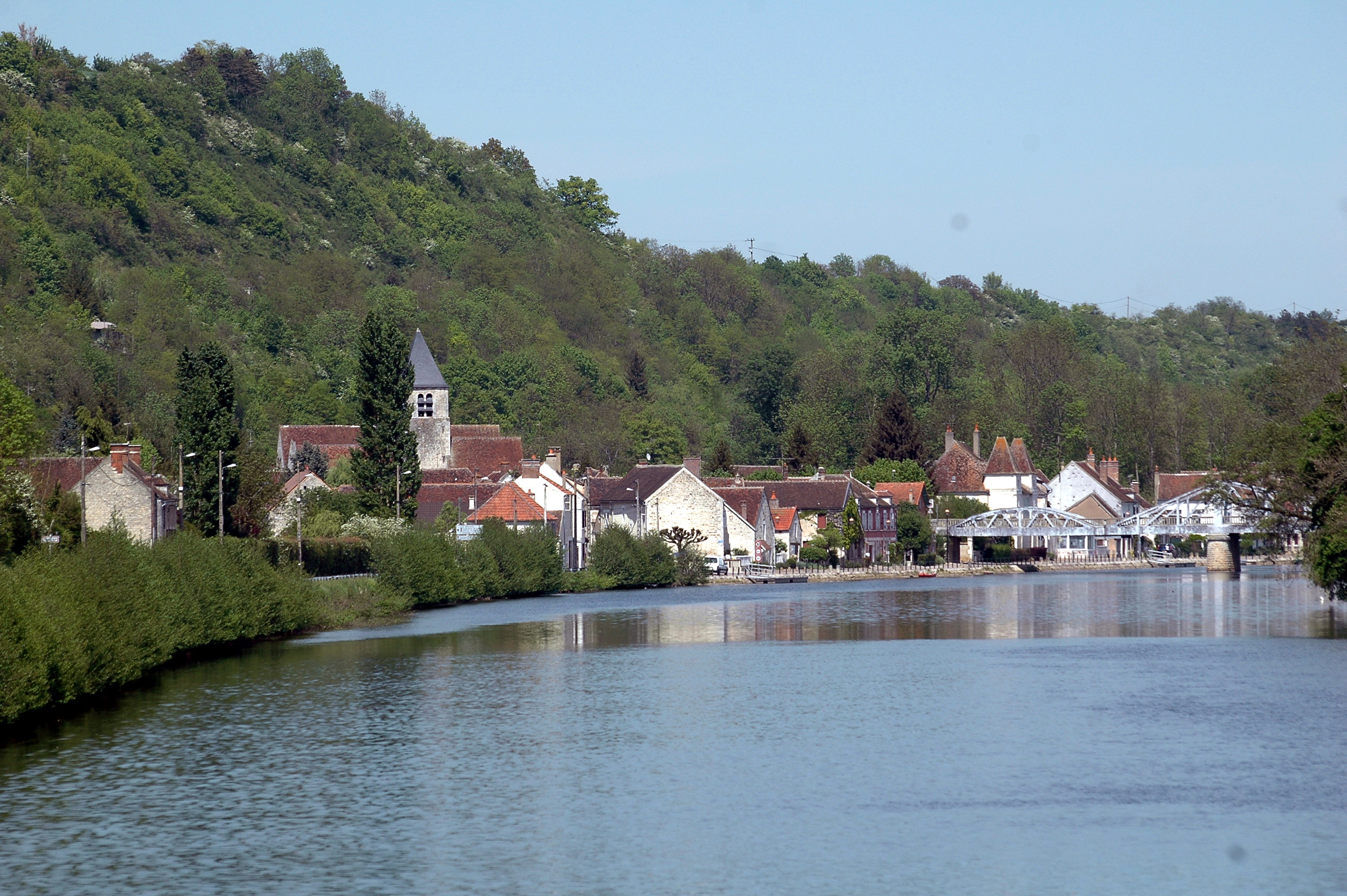 Vaux / Auxerre / Attractive Ville d'Auxerre