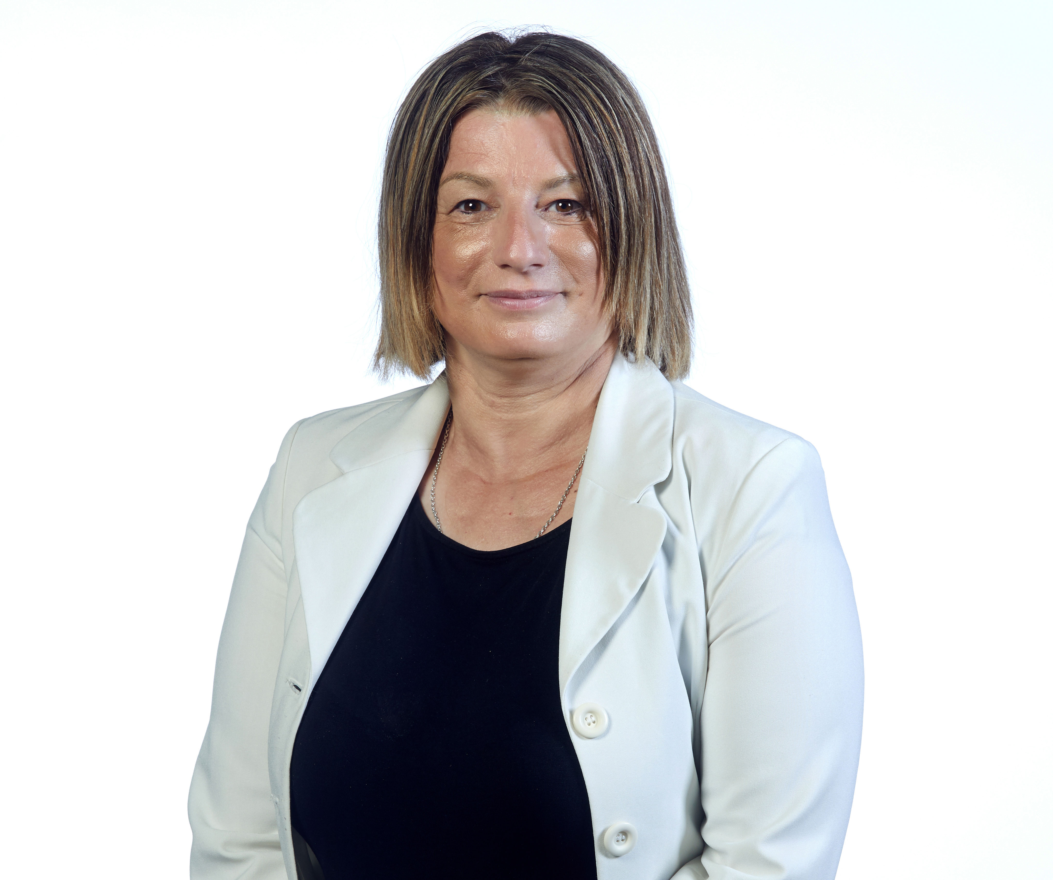 Elue quies tu ? Avec Auria Bourouba / Auxerrois Magazine / Actualités